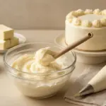 Ricetta crema al burro per decorare torte: il segreto per una consistenza perfetta senza sforzi