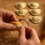 Tortelli fatti a mano, come sigillarli perfettamente: il gesto che pochi conoscono